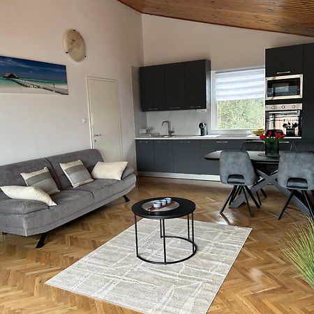 Apartment Golubica 2 Marina Zewnętrze zdjęcie