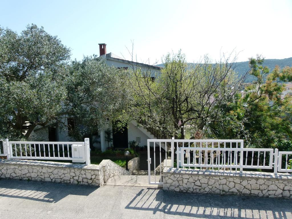 Apartment Golubica 2 Marina Zewnętrze zdjęcie
